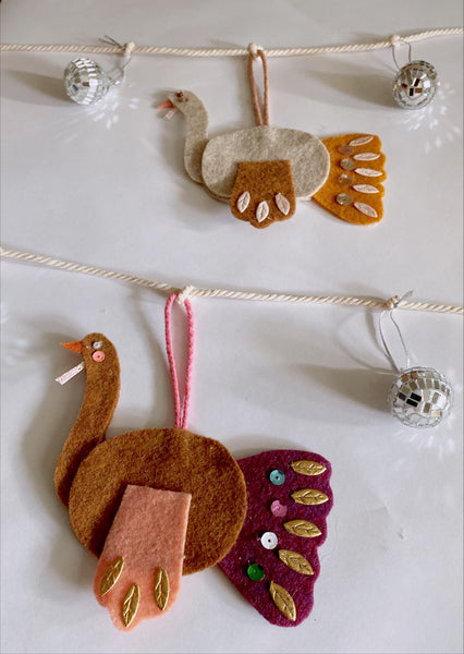 Dainty Maker Craft Box No. 6 // Funky Folk Art Turkey Banner