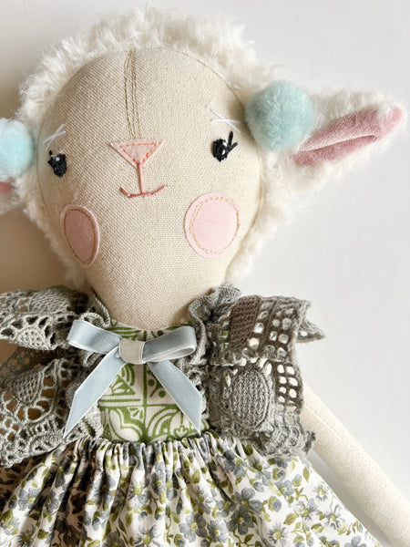 Wonder-Filled Bespoke Lamb // Garden Ivy