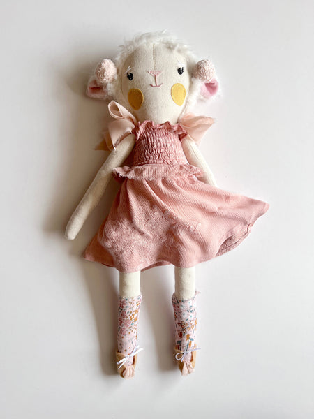 Wonder-Filled Bespoke Lamb // Blush Smocked