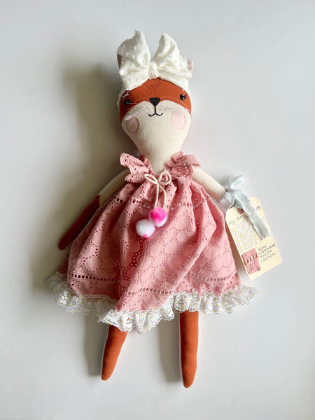 Wonder-Filled Fox // Dusty Rose Eyelet Confetti
