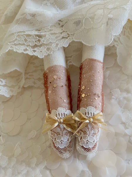 Wonder-Filled Attic Ghost// Vintage Lace