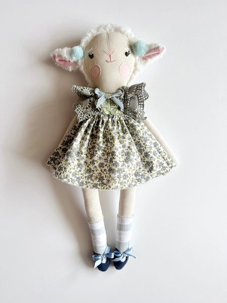Wonder-Filled Bespoke Lamb // Garden Ivy
