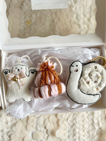 Cute & Cozy Ornament Set