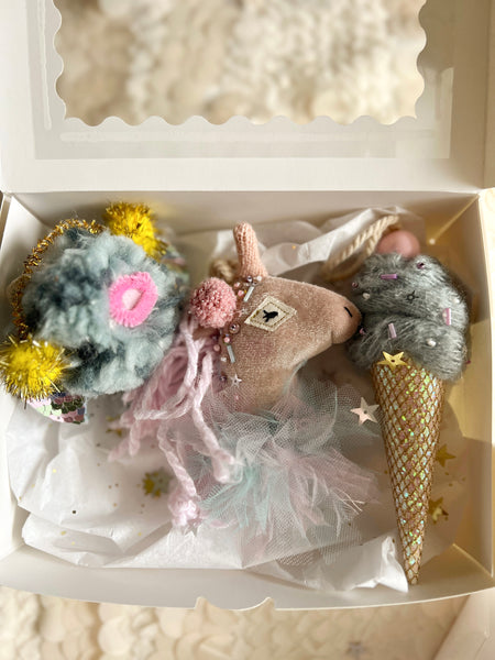 Deluxe Couture Ornament Set