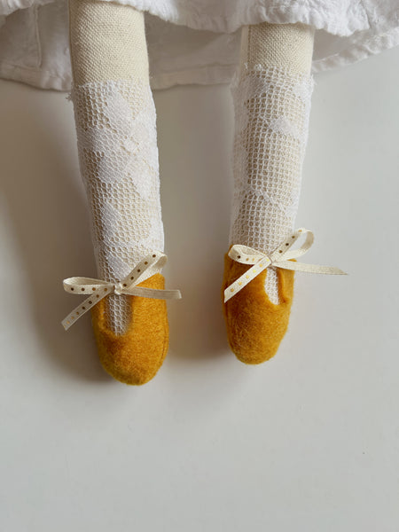 Wonder-Filled Bespoke Lamb // Mustard & White Eyelet