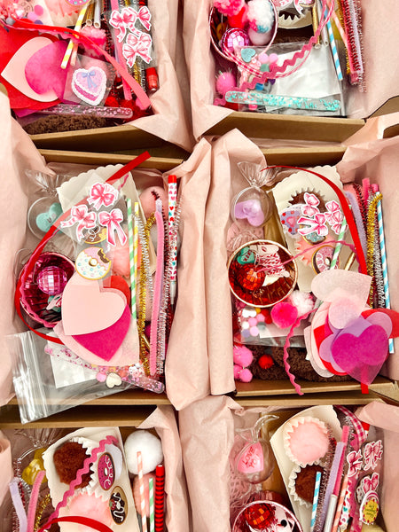 Dainty Maker Craft Box // Sweet Treat Outside the Lines Box