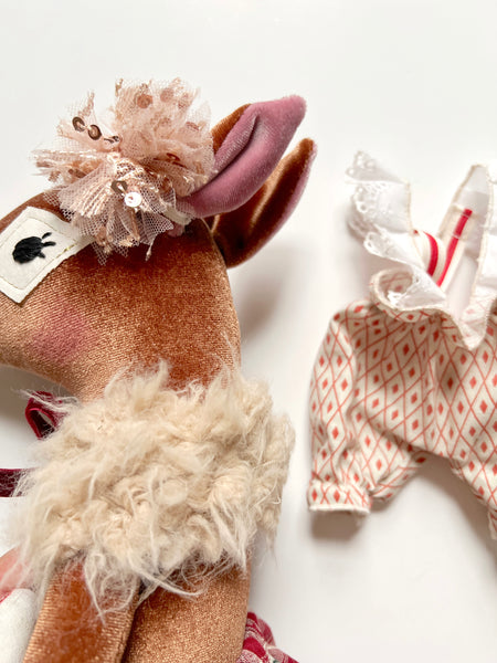 Velvet Fawn Bespoke Holiday Set // Underneath the Tree