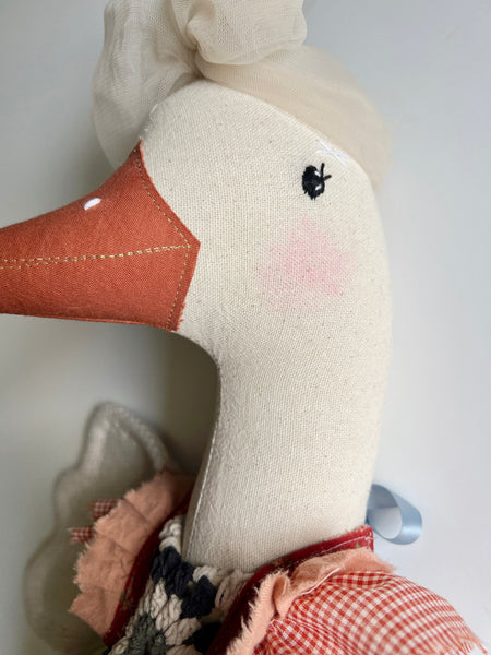 Wonder-Filled Goose// Summer Picnic
