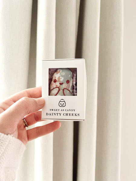Vintage Pocket Garden Ghost