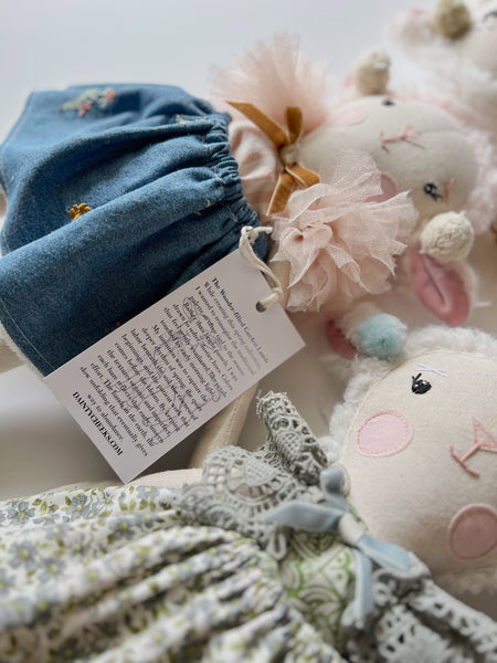 Wonder-Filled Bespoke Lamb // Textured Neutral