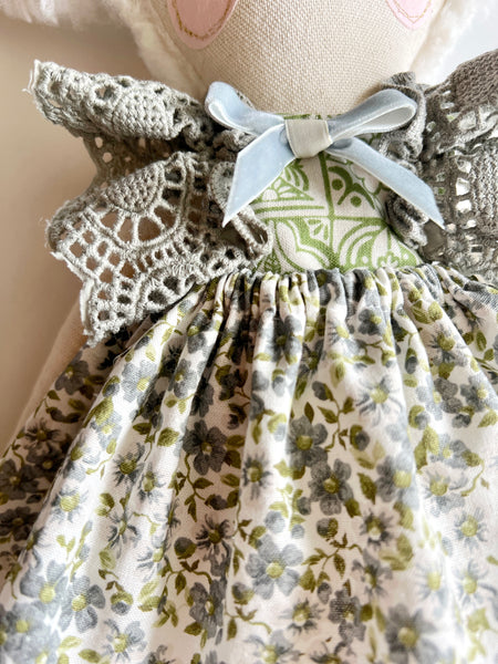 Wonder-Filled Bespoke Lamb // Garden Ivy