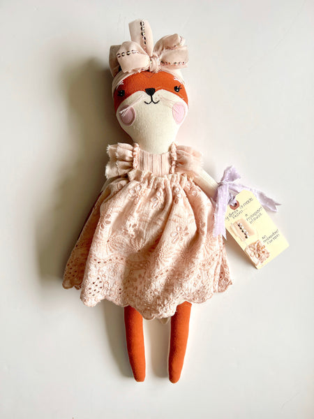Wonder-Filled Fox // Dusty Blush Petal