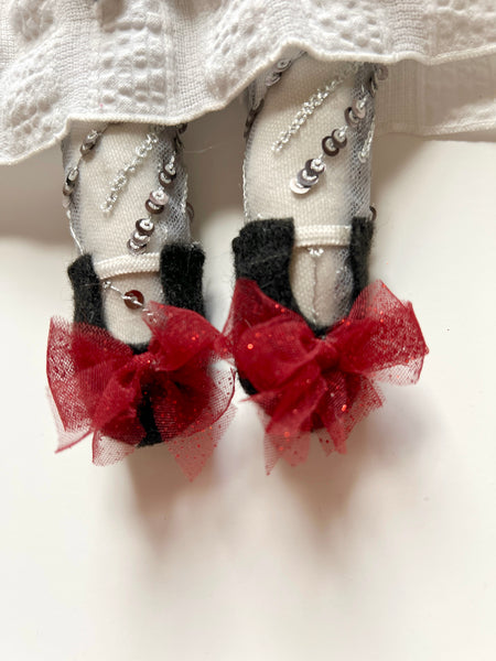 Spirit of the Holiday Bespoke Doll // Plaid Bows