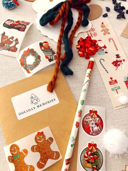 Dainty Maker Craft // Holiday Outside the Lines Box