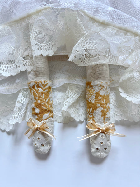 Wonder-Filled Attic Ghost// Vintage Lace