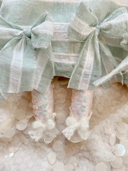Wonder-Filled Attic Ghost// Mint Bow Stripe