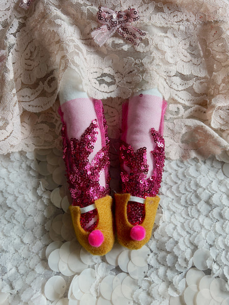 Wonder-Filled Attic Ghost// Fancy Pink Shimmer