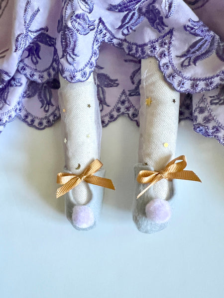 Wonder-Filled Attic Ghost// Vintage Lilac
