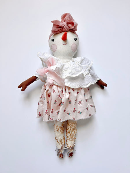 Wonder-Filled Snowbabe // Gingerbread Ruffle