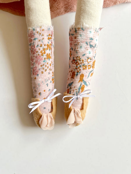 Wonder-Filled Bespoke Lamb // Blush Smocked