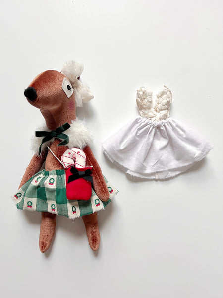 Velvet Fawn Bespoke Holiday Set // Festive Wreath