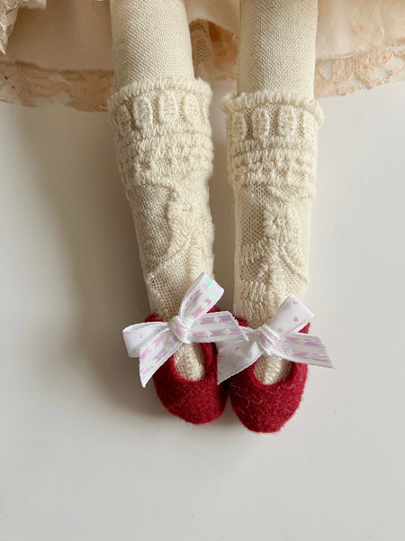 Wonder-Filled Snowbabe // Santa Lace