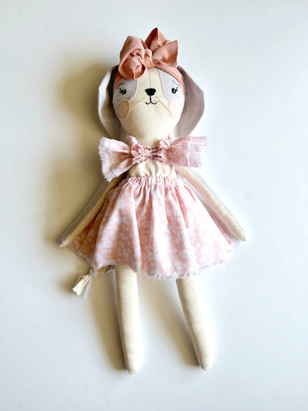 Wonder-Filled Puppy // Blush Bouquet